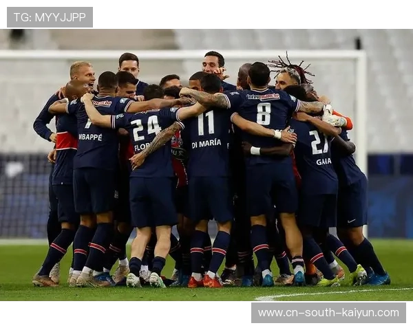 巴黎圣日耳曼仅领先第二名两分,争冠形势依旧紧张 巴黎圣日耳曼仅领先第二名两分,争冠形势依旧紧张