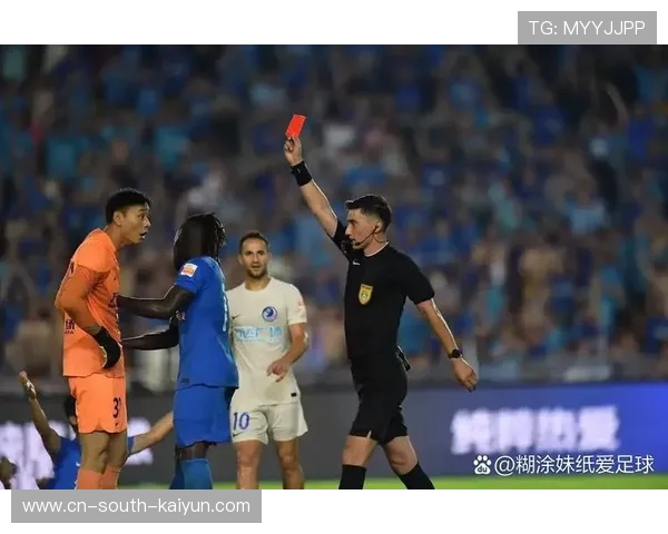 VAR争议频发，裁判执法一致性待提高